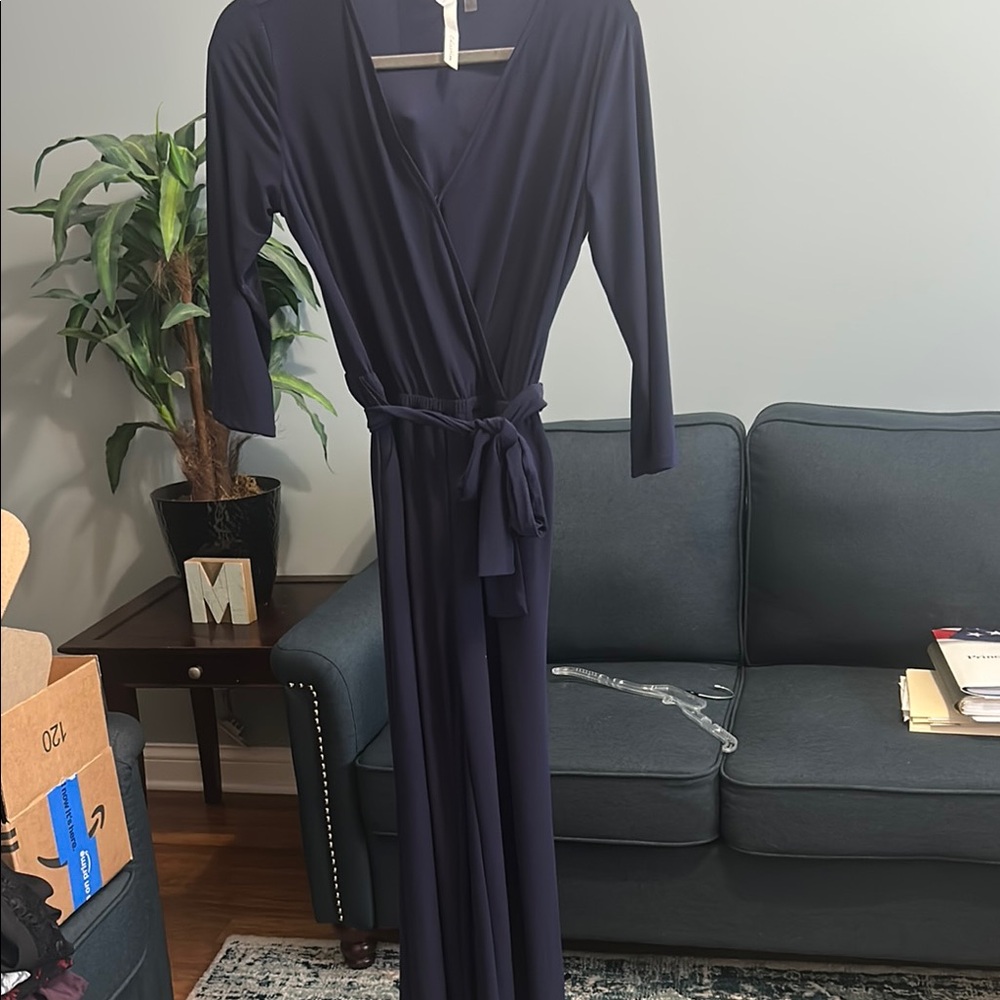 Elegant Navy Women's jumpsuit. Never been worn. Petite small.